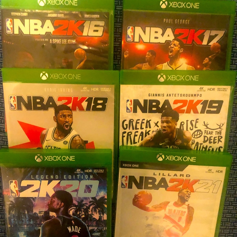 Xbox game,with box,green color,nba collection
